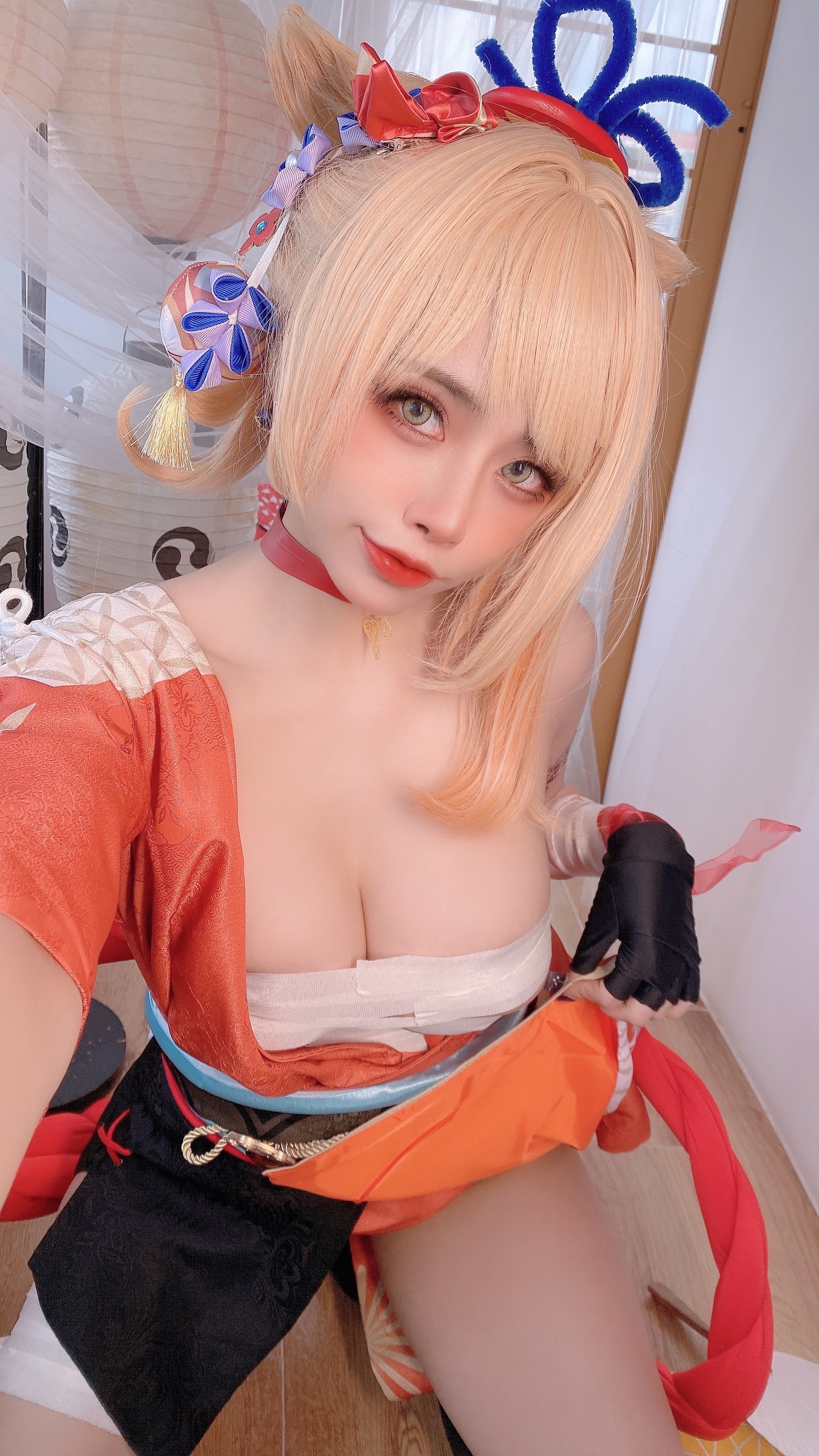 Соблазнительный cosplay Yoimiya (Genshin Impact) by Byoru 18+